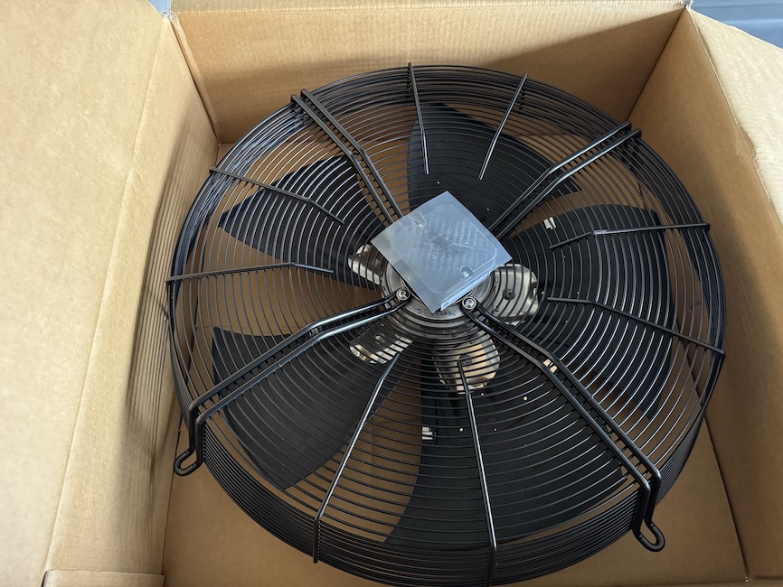 IMG_5452-ebm-papst  S4D630-AR01-01-vent.1 .jpg